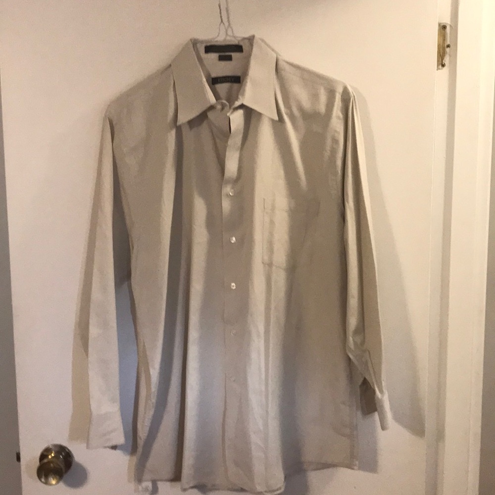DKNY men’s beige shirt